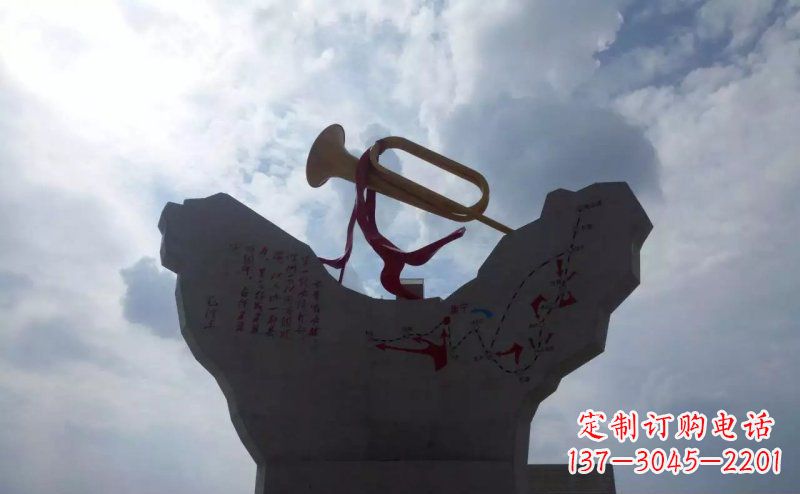 大同革命烈士冲锋号雕塑让革命历史长存