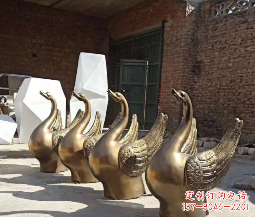 大同抽象广场天鹅铜雕