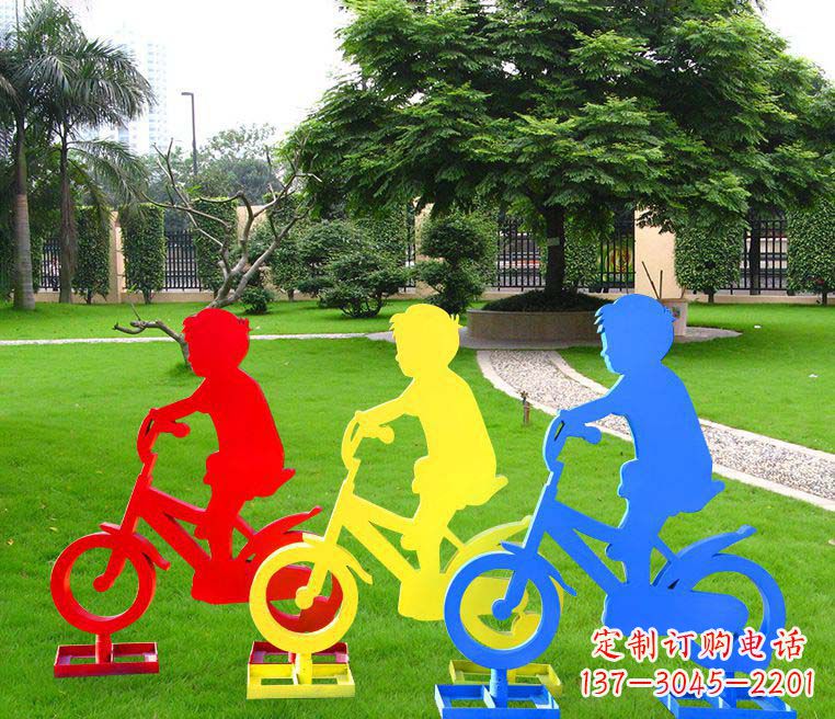 大同抽象男孩骑单车雕塑