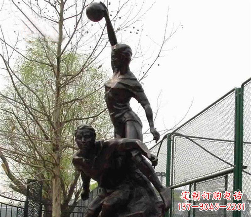 大同打篮球的运动员铜雕