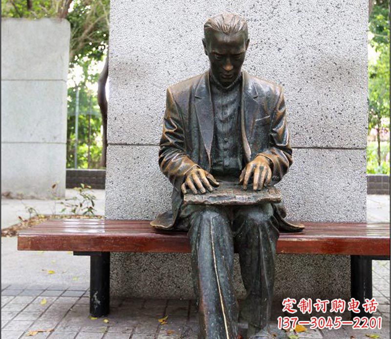 大同“男性英姿飒爽的雕塑”