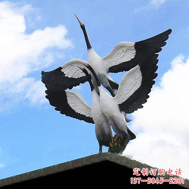 大同大型仿真仙鹤玻璃钢景观动物雕塑