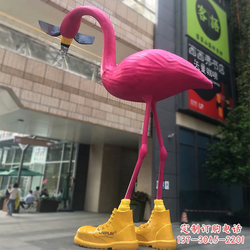 大同精美多彩的火烈鸟雕塑