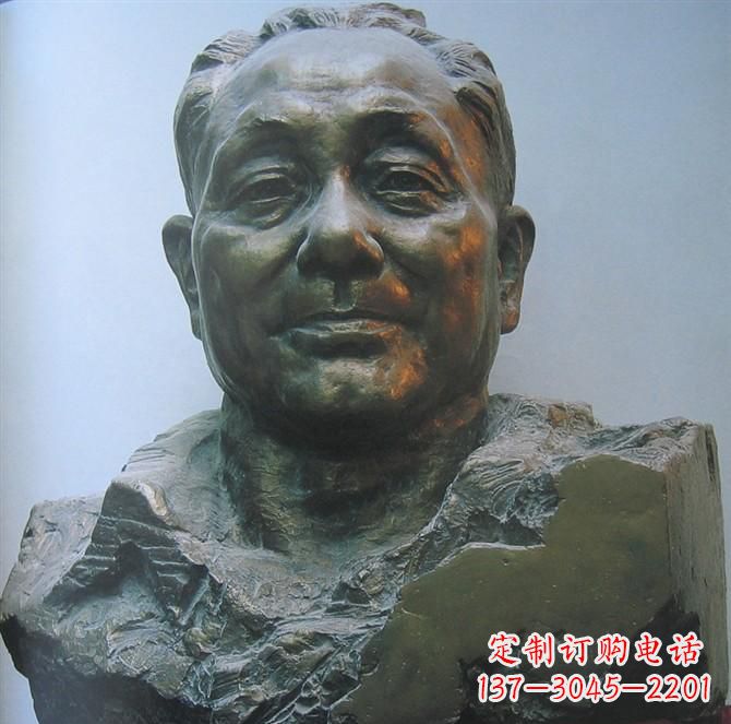 大同邓小平名人胸像铜雕,传承英雄精神