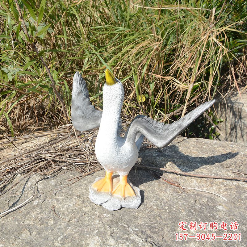 大同祈求和平的雕塑少女