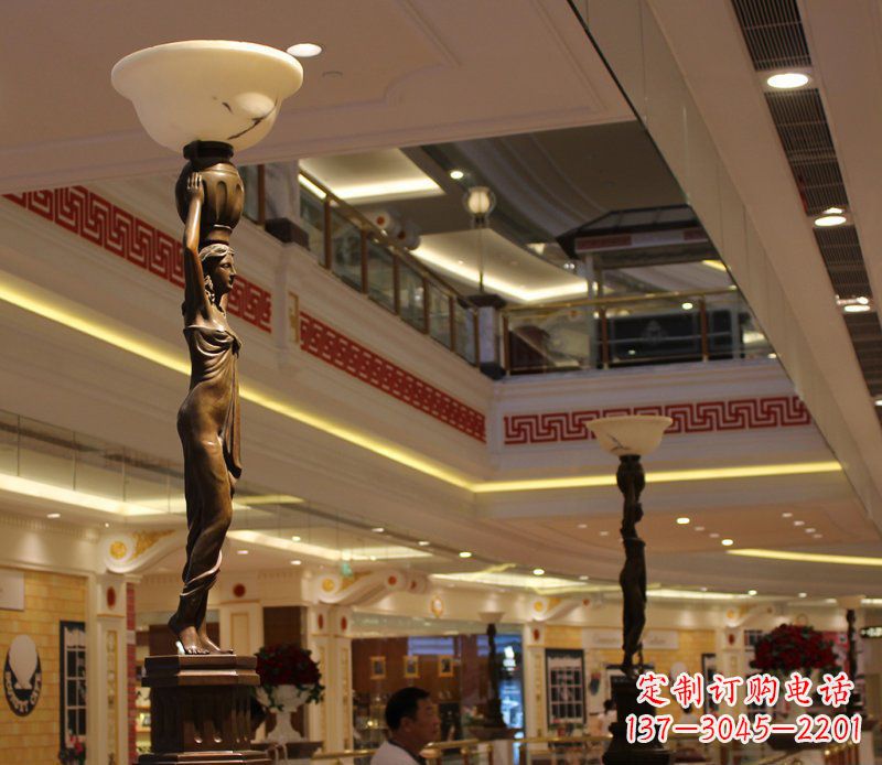 大同高端玻璃钢仿铜雕塑——女人雕塑