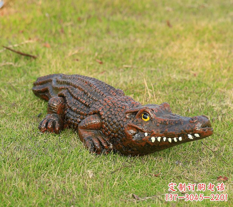 大同仿真鳄鱼雕塑园林动物景观雕塑