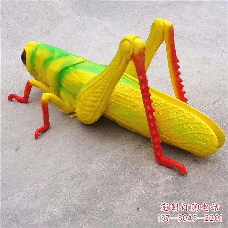 大同仿真蝗虫玻璃钢蚂蚱雕塑