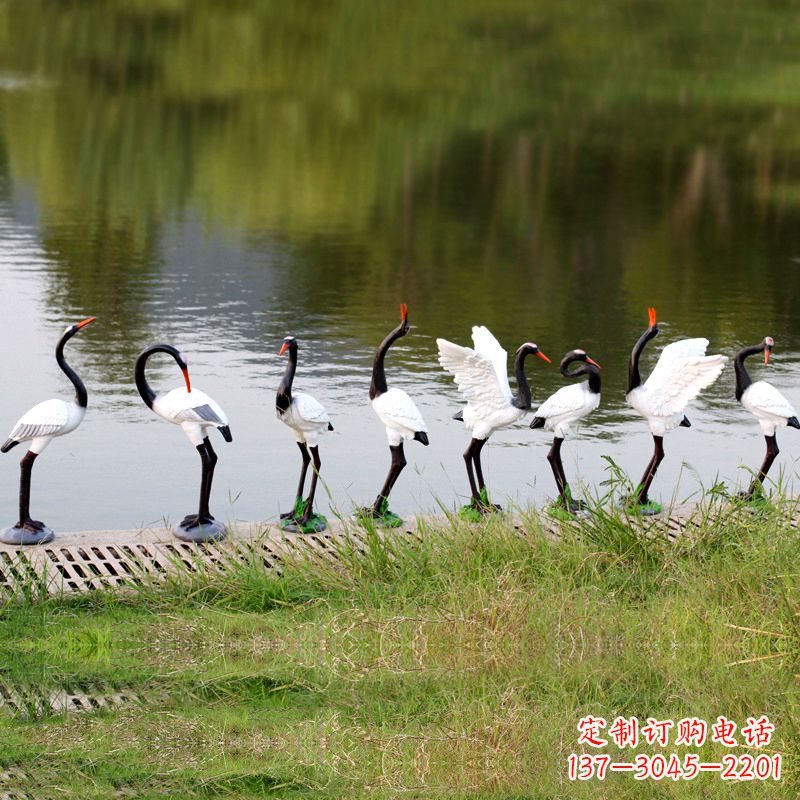 大同玻璃钢动物水池雕塑