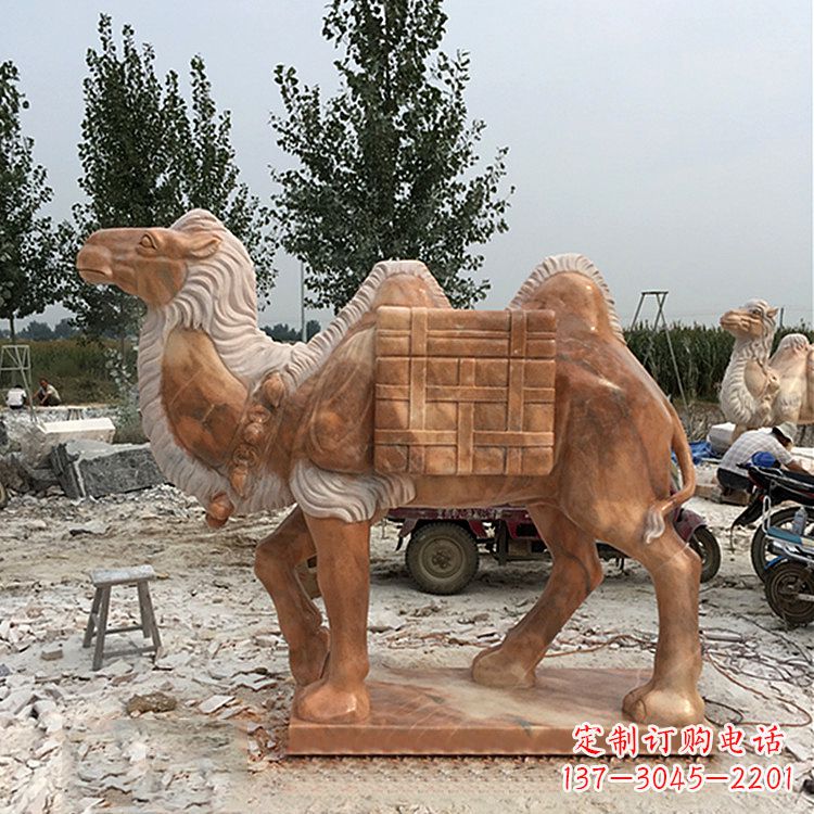 大同负重骆驼雕塑—晚霞之红