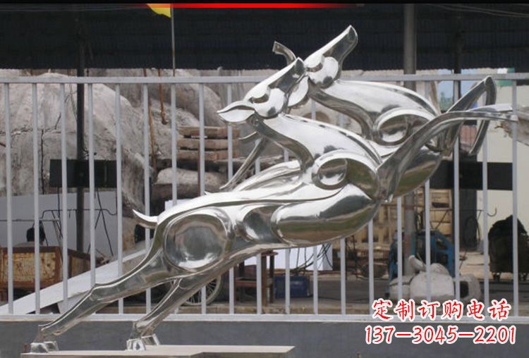 大同梅花鹿不锈钢高光大型雕塑