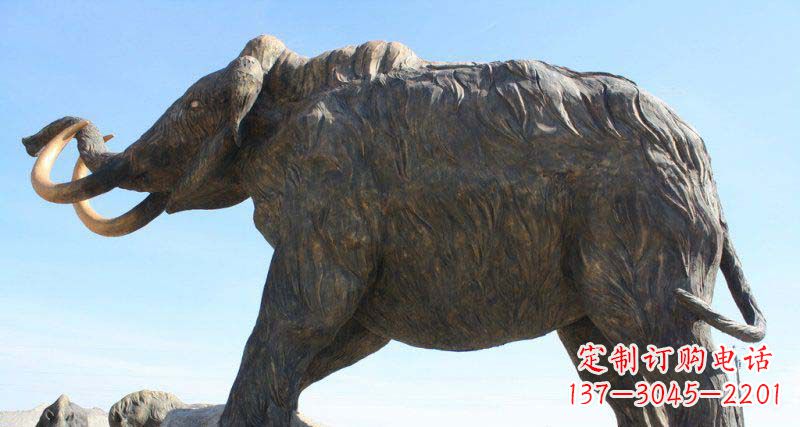 大同雕刻精美的大象铜雕