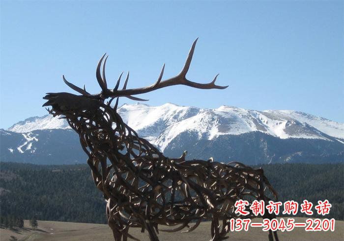 大同公园抽象鹿动物铜雕