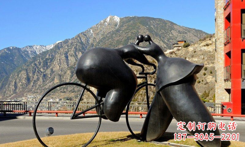 大同公园抽象骑自行车人物