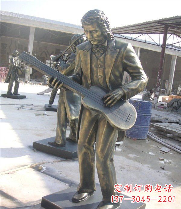 大同西方人物铜吉他雕塑