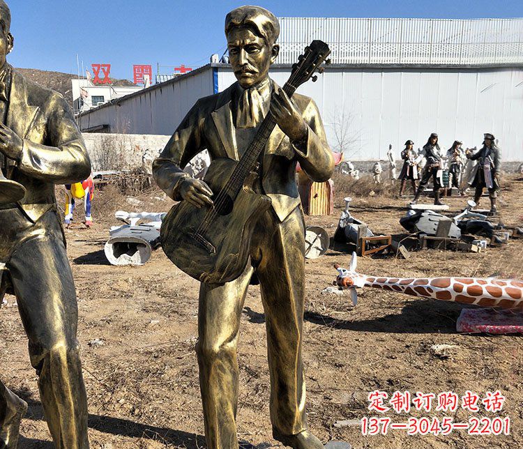 大同玩乐无穷的吉他雕塑