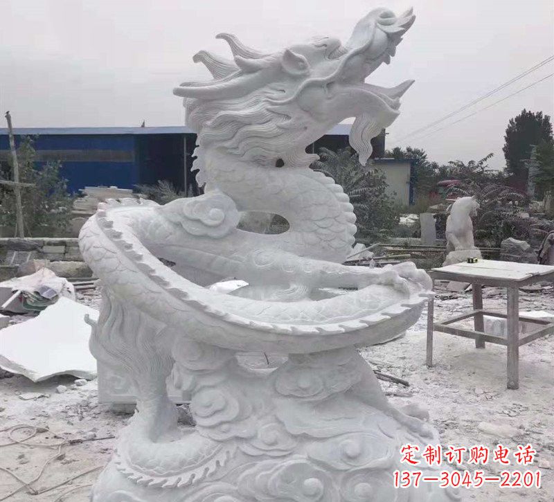 大同公园景区盘龙石雕