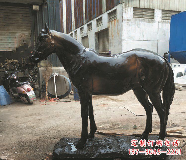 大同玻璃钢仿铜雕塑栩栩如生的飞奔骏马