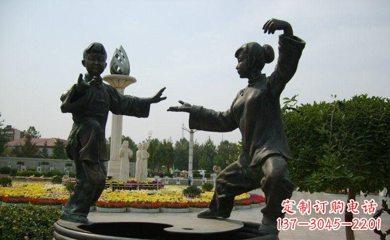大同公园练太极拳的人物小品铜雕
