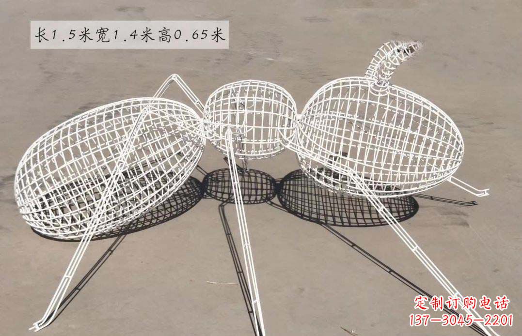 大同美轮美奂的蚂蚁镂空雕塑