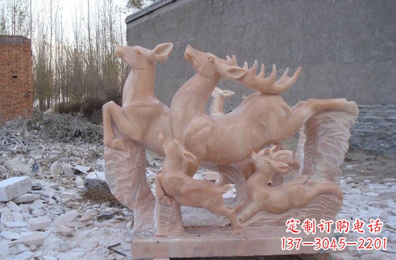 大同脱颖而出的公园梅花鹿群石雕