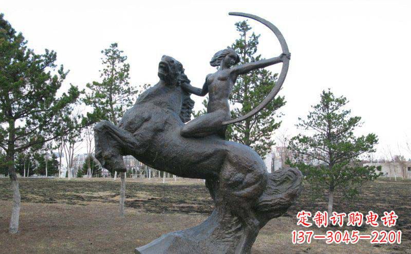 大同公园骑马女人射箭铜雕