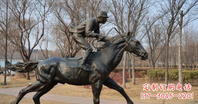 大同公园骑马的战士小品铜雕
