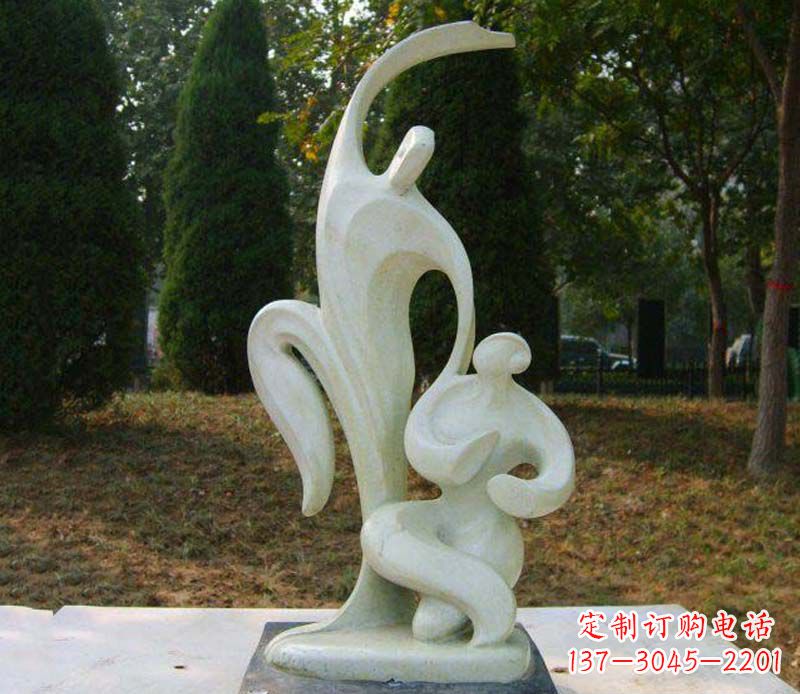 大同公园情侣抽象人物雕塑