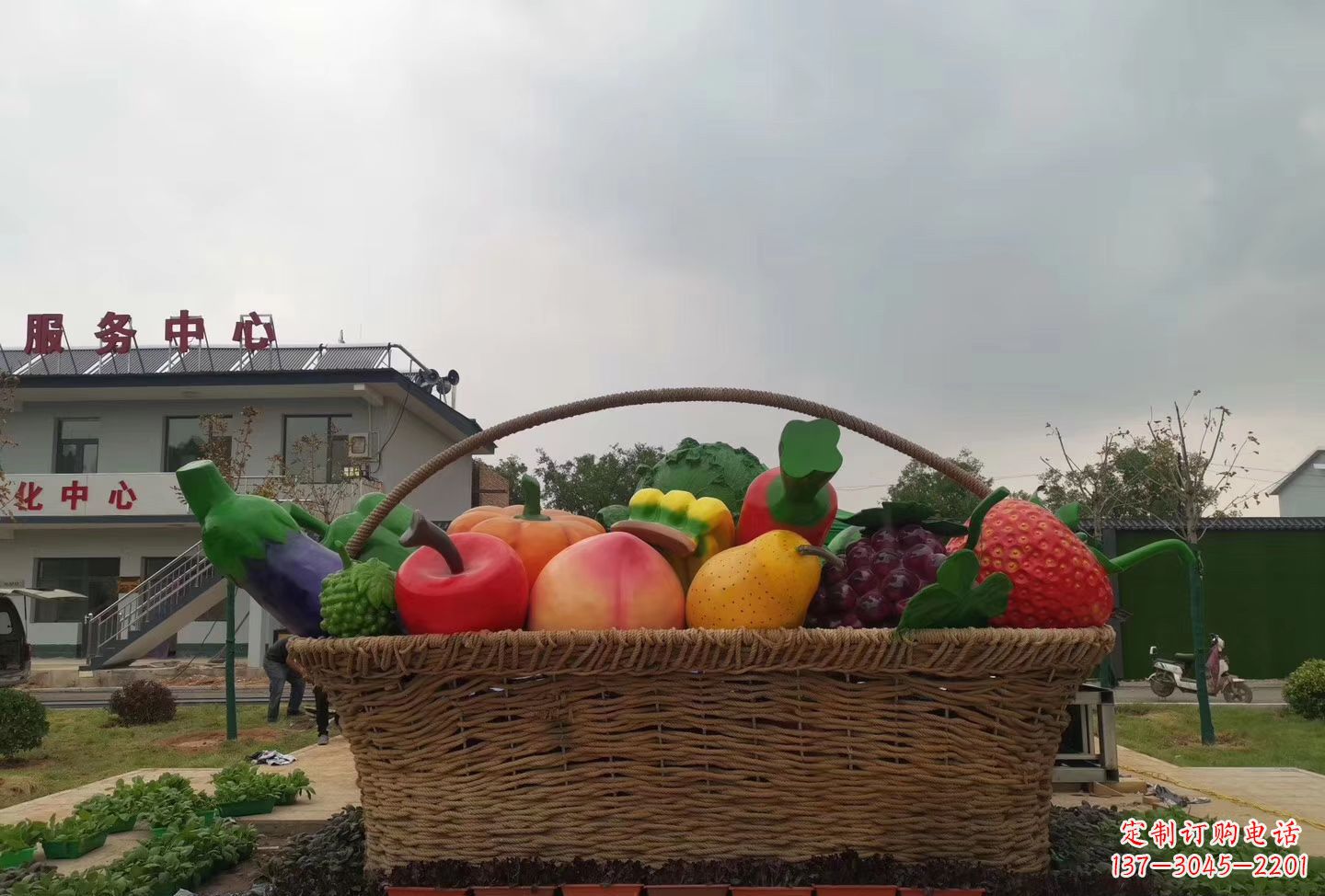 大同玻璃钢仿真水果篮雕塑