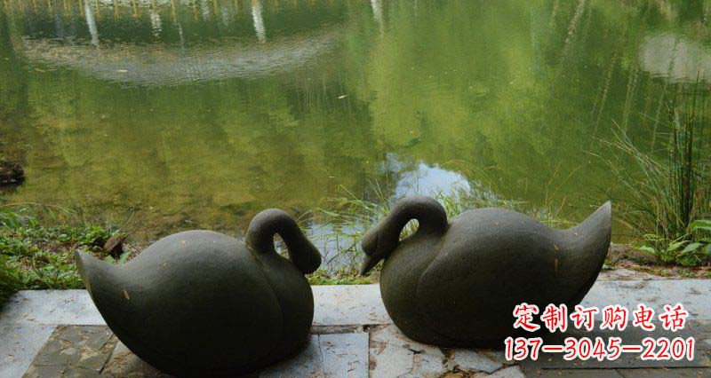 大同高雅优美的天鹅铜雕