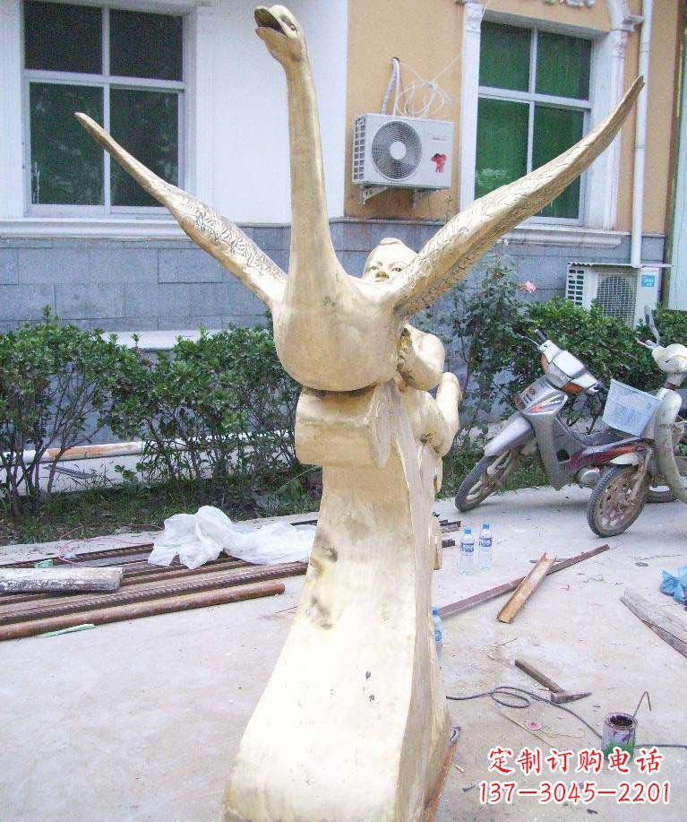 大同孩子与天鹅·梦幻铜雕