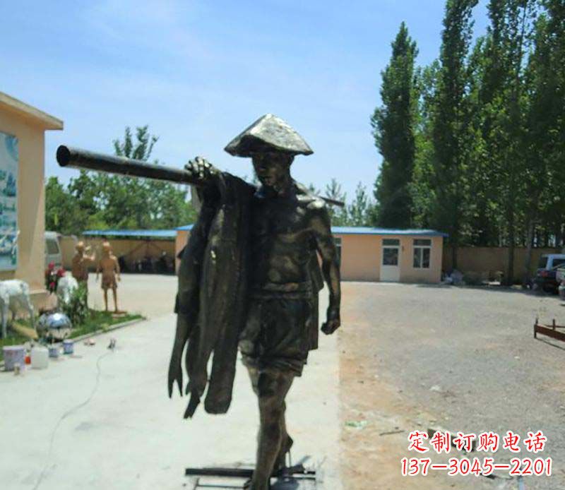 大同传承古老文化的渔民雕塑