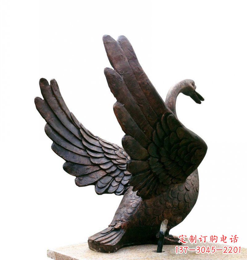 大同欣赏翱翔的天鹅铜雕