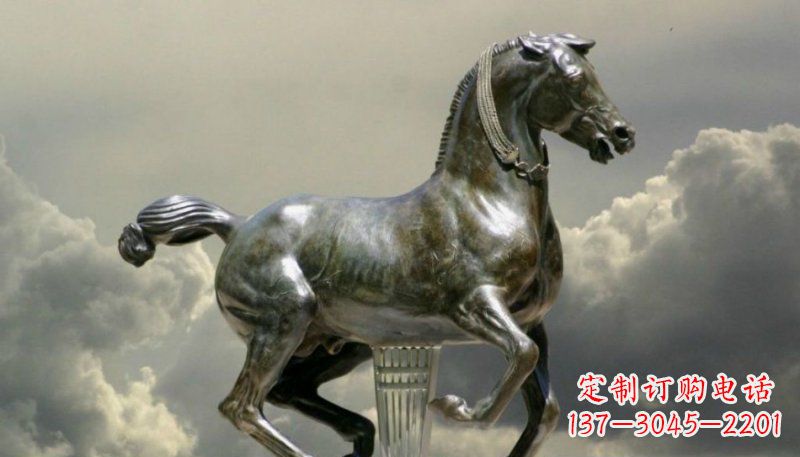 大同广场奔马景观铜雕