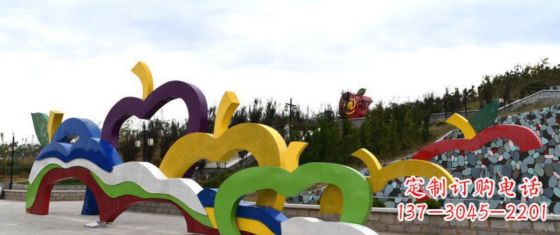 大同广场艺术:不锈钢抽象彩色苹果雕塑