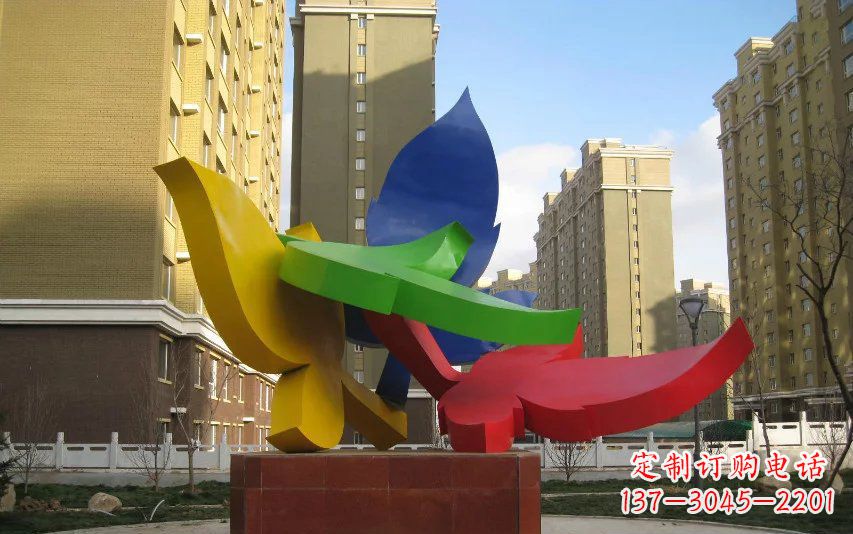 大同造型精美的不锈钢树叶雕塑