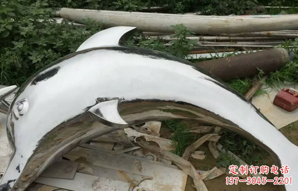 大同展现动感的不锈钢海豚雕塑