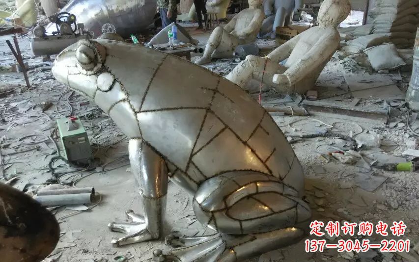 大同中领雕塑精美不锈钢青蛙动物雕塑