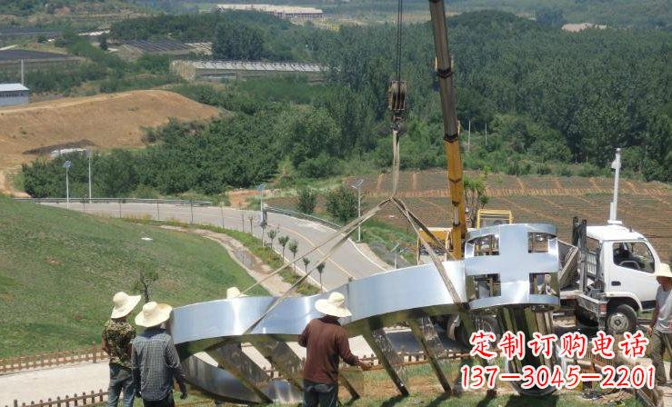 大同中领雕塑：高质量不锈钢竖琴雕塑