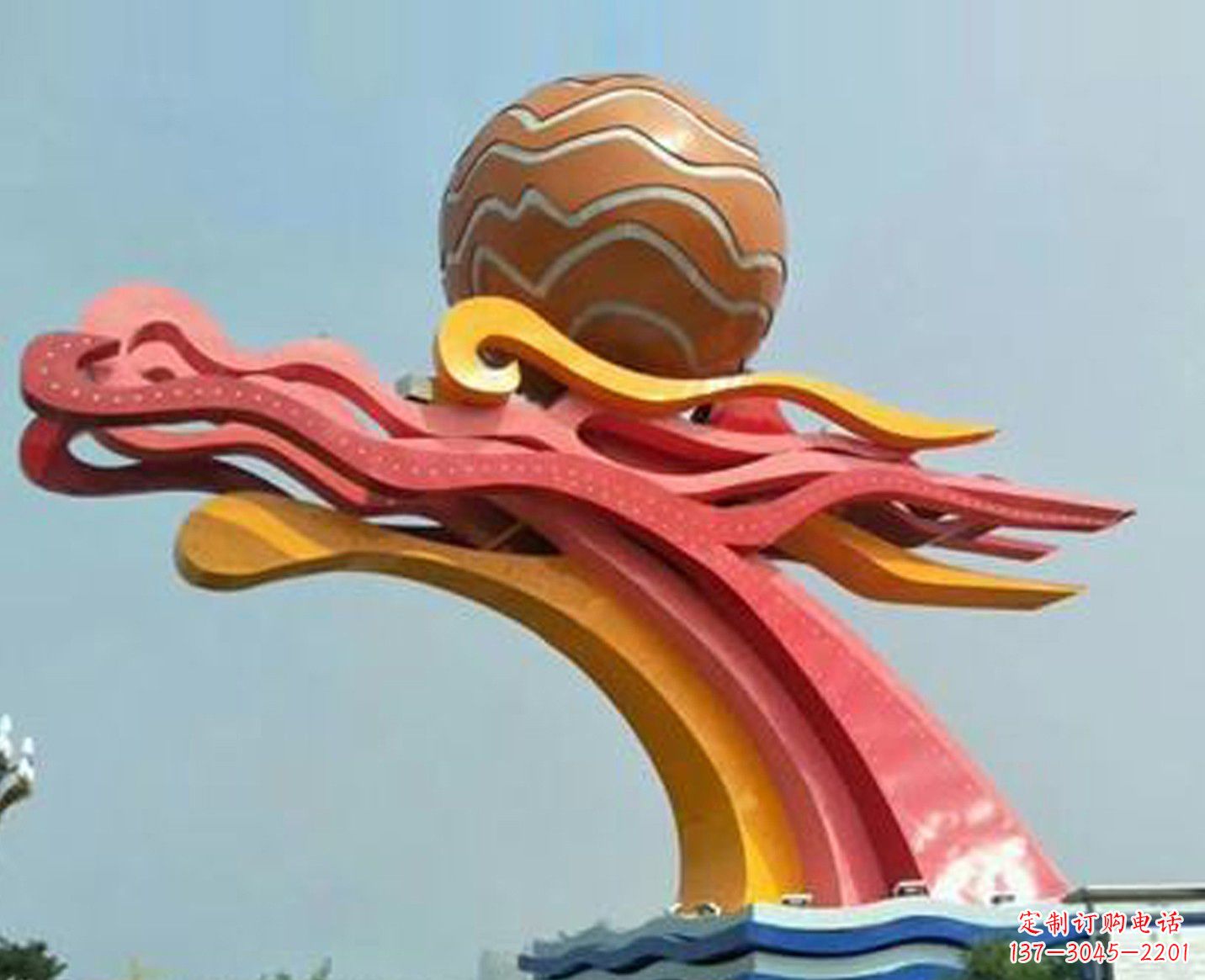 大同广场彩色不锈钢龙头雕塑