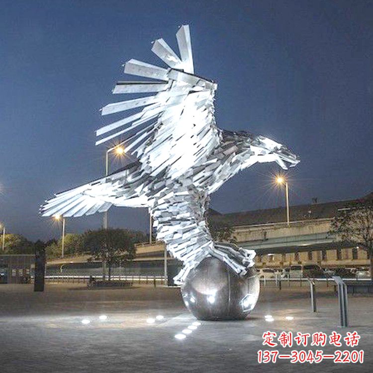 大同中领雕塑的金属质感老鹰雕塑是一款精美而又…