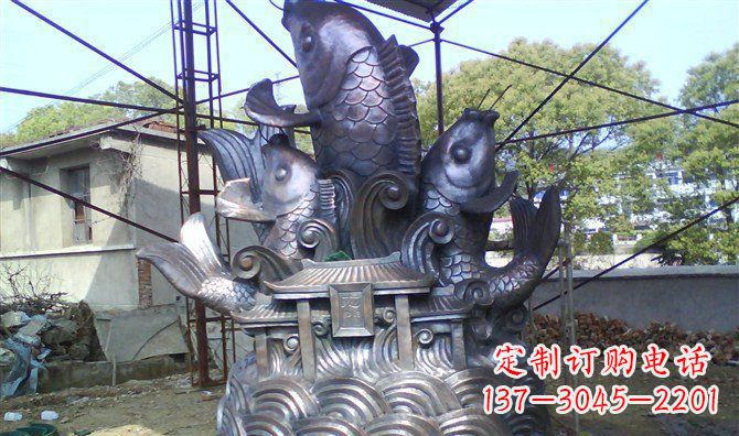 大同广场鲤鱼跃龙门景观铜雕