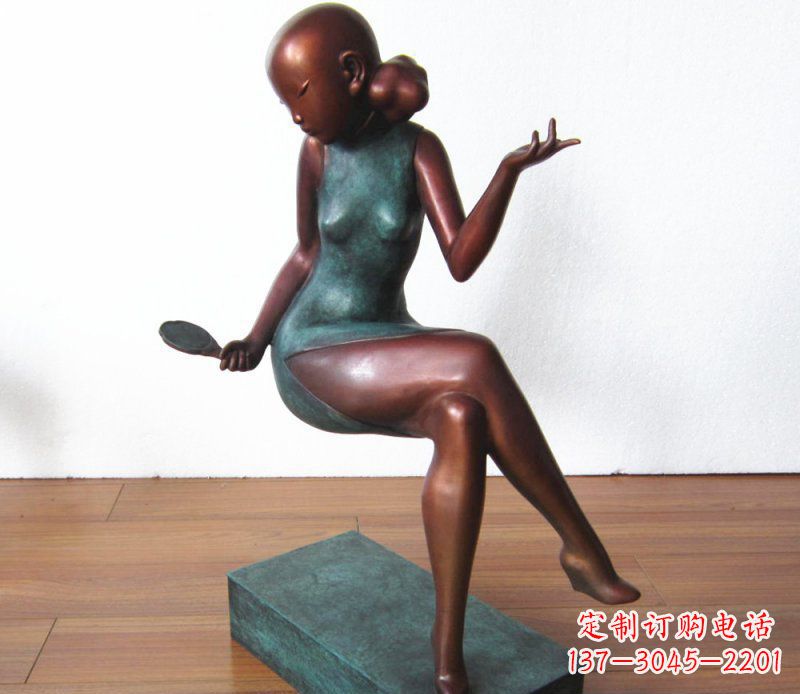 大同广场铜雕美女照镜子人物雕塑