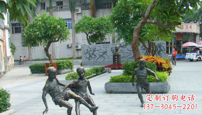 大同匠心细作，精致铜雕足球小孩