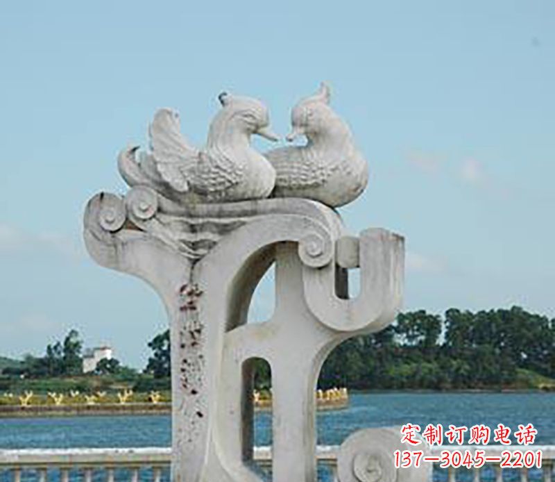大同海边石雕鸳鸯景观是由中领雕塑提供的一种非…
