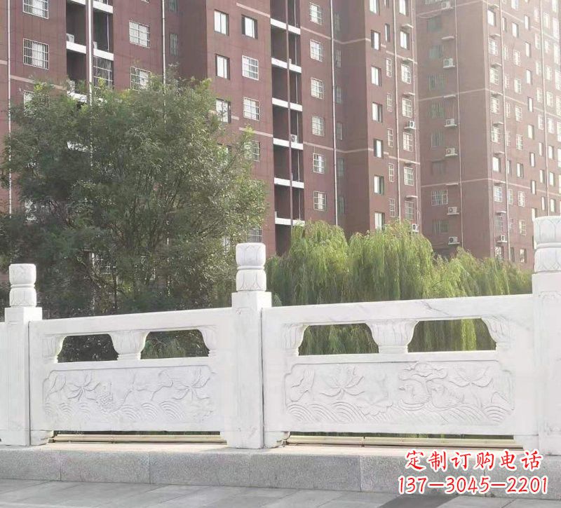 大同汉白玉荷花鲤鱼浮雕栏板--精美雕刻点缀室内空间