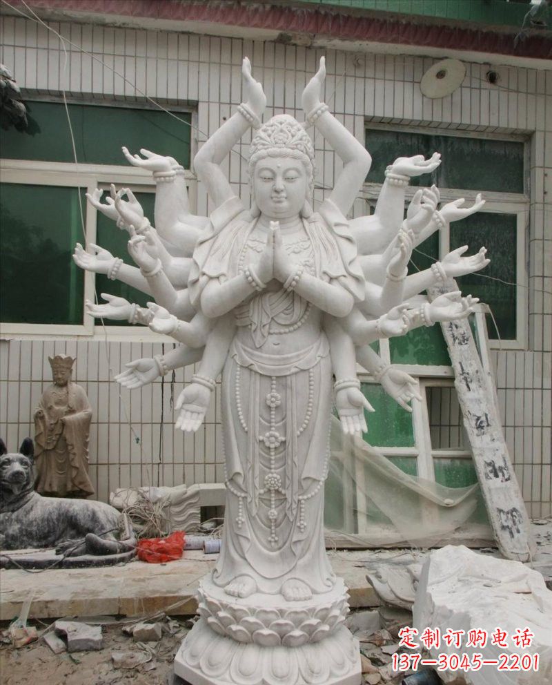 大同汉白玉千手观音雕塑,精致细腻,深具宗教意义