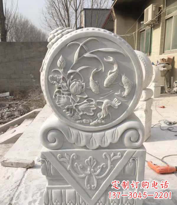 大同以汉白玉石制作的门墩雕塑
