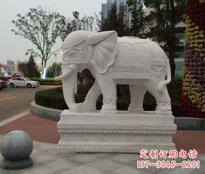 大同汉白玉头戴珠宝的大象门口招财石雕