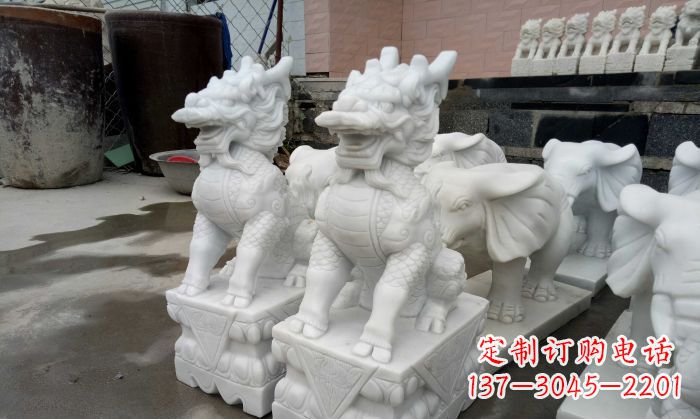 大同汉白玉麒麟雕塑:门口镇宅石雕之美